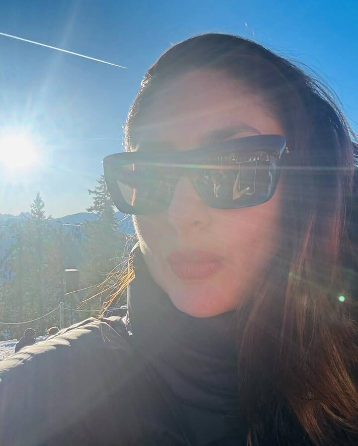 The final photo in the series showed Kareena pouting while wearing a gray and white shirt, completing her chic selfie series.