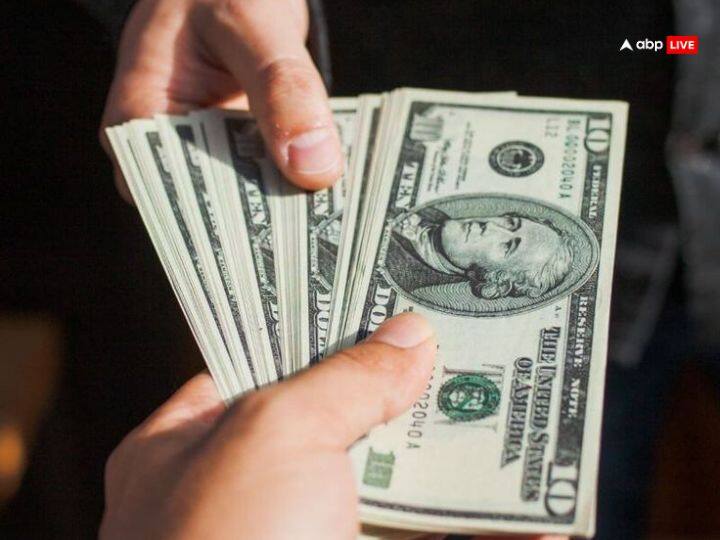 Keep yourself away from any kind of debt in the new year. Taking loan is not good for anyone, loan can trouble you throughout the year, due to which you can remain under mental stress. In the new year, neither take loan from anyone nor give loan to anyone.