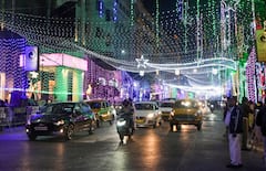 कश्मीर से कन्याकुमारी तक नए साल के जश्न में डुबा देश, सड़क से लेकर सरहद तक ऐसे किया जा रहा 2025 का स्वागत