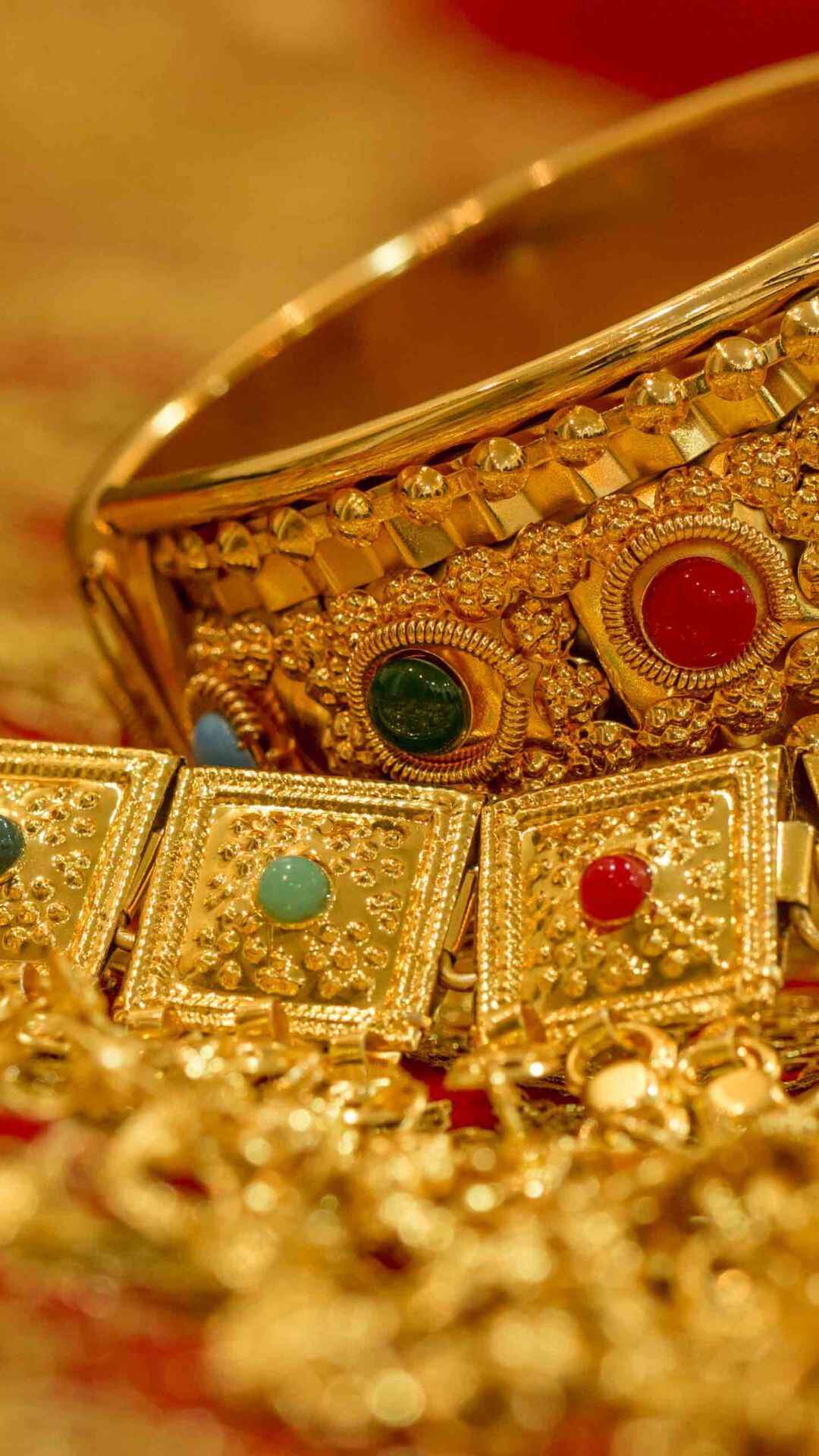 இந்தியாவின்  அசரவைக்கும் தங்க வேட்டை...தங்கத்தை குவிக்கும் தமிழர்கள்!!