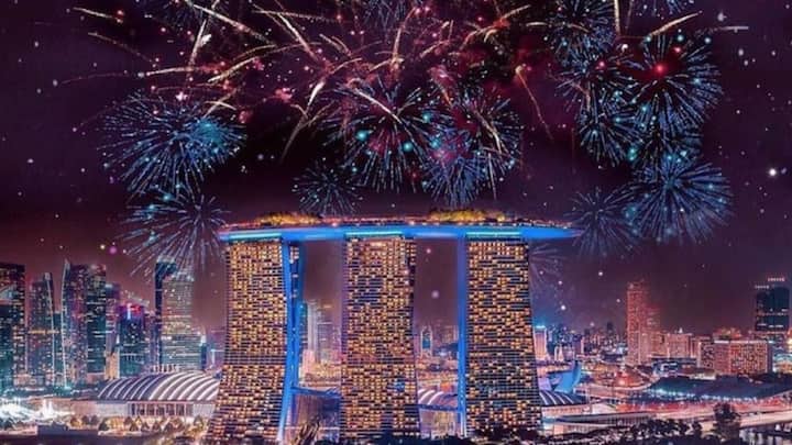 Singapore ushered in the New Year with massive fireworks at Marina Bay. (Source: X@World2k24)