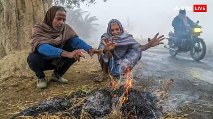 उत्तर प्रदेश और बिहार में भी शीतलहर ने जनजीवन अस्त-व्यस्त कर दिया है. यूपी में न्यूनतम तापमान 3 डिग्री तक गिर गया है जबकि बिहार के 13 जिलों में बारिश का अलर्ट जारी है. ठंड और कोहरे ने यहां के लोगों के जीवन को कठिन बना दिया है.