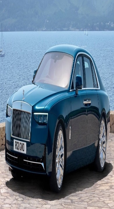 Photos: Rolls-Royce Ghost નું નવું મૉડલ ભારતમાં લૉન્ચ