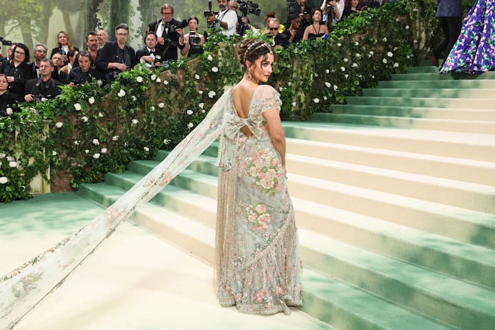 After a stunning debut on the red carpet last year, Bollywood’s current reigning queen, Alia Bhatt, returned to the Met Gala 2024 in New York City. She walked the carpet in a hand-embroidered floral Sabyasachi saree.