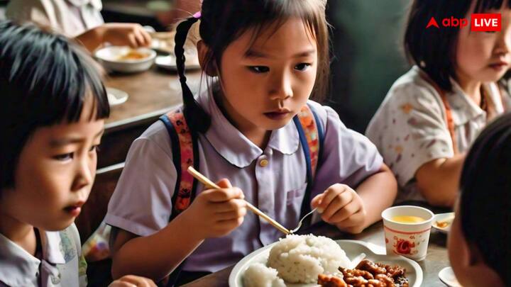 कई बार मिड डे मील को लेकर शिकायतों की पुड़िया बांधी जाती है, लेकिन कई बार कार्रवाई होती है और कई बार नहीं होती है. लेकिन मिड डे मील को लेकर शिकायत केवल भारत में ही नहीं है, चीन में भी सरकारी स्कूल के खाने को लेकर कई तरह की खामियां हैं.