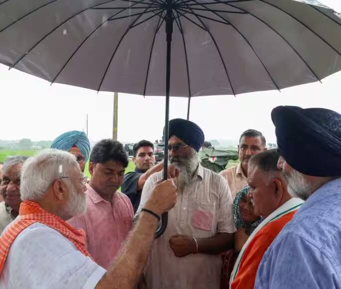 किसानों के मुद्दे को लेकर पीएम मोदी ने किसानों से भी मुलाकात की थी.
