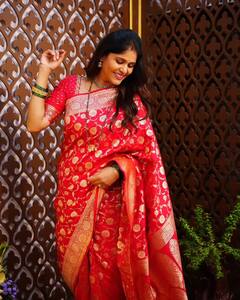 तुझ्यात जीव रंगला फेम राणादा-पाठबाईंचं मराठमोळं फोटोशूट; पाहा खास फोटो!