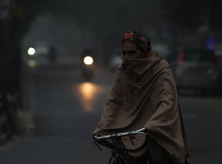 On Thursday (January 2), the minimum temperature in Delhi is likely to be nine degrees. Apart from this, the maximum temperature can reach 18 degrees.