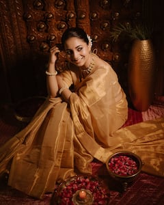 नवीन वर्ष, नवीन मी असं म्हणत सायली संजीवने केली नववर्षाची सुरवात; पाहा फोटो!