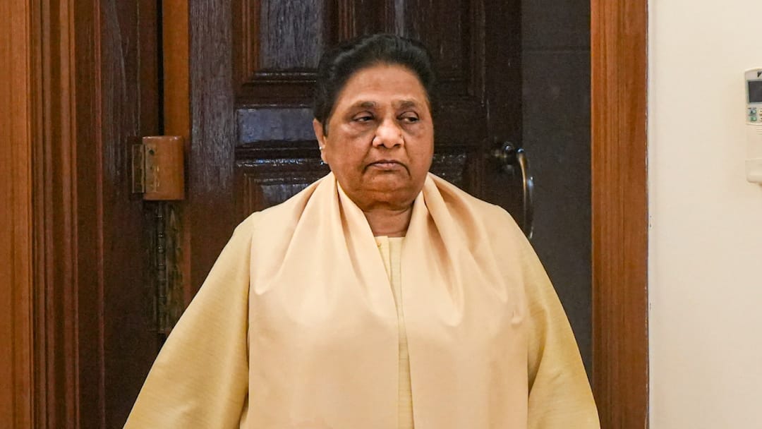 महाकुंभ में भगदड़ पर मायावती बोलीं- यह घटना अति-दुःखद व चिन्तनीय Maha kumbh stampede Mayawati said on the stampede in Maha Kumbh महाकुंभ में भगदड़ पर मायावती बोलीं- यह घटना अति-दुःखद व चिन्तनीय