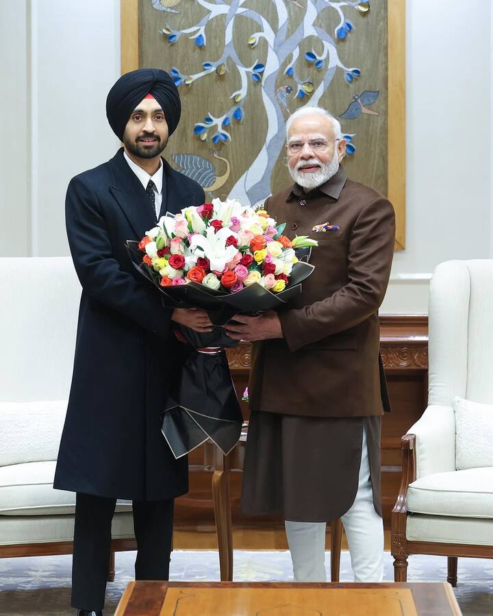 Let us know what do you think of PM Modi and singer Diljit Dosanjh's meet and greet pics. ( All Pics Credit: Instagram/@diljitdosanjh)