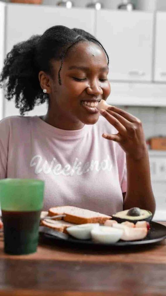 என்னாது... உணவை 32 முறை மென்று சாப்பிடணுமா?