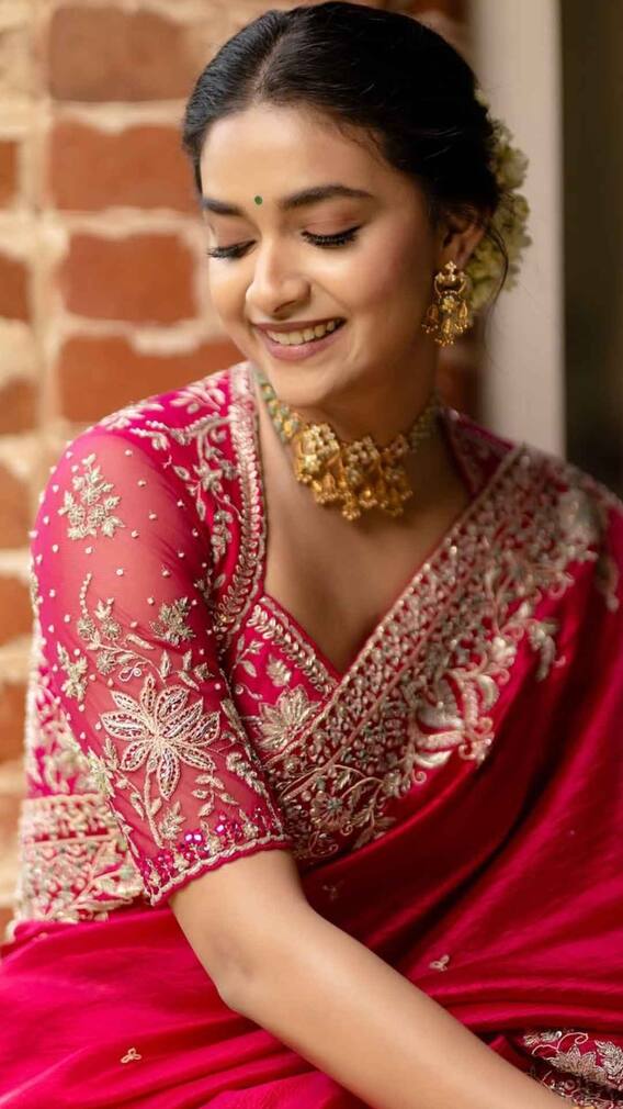 गले में मंगलसूत्र की जगह पीला धागा क्यों पहनती हैं एक्ट्रेस?