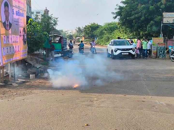 தேசிய அளவில் யோகா போட்டியில் தங்கம் வென்ற கரூர் மாணவர் - ஊர் மக்கள் உற்சாக வரவேற்பு