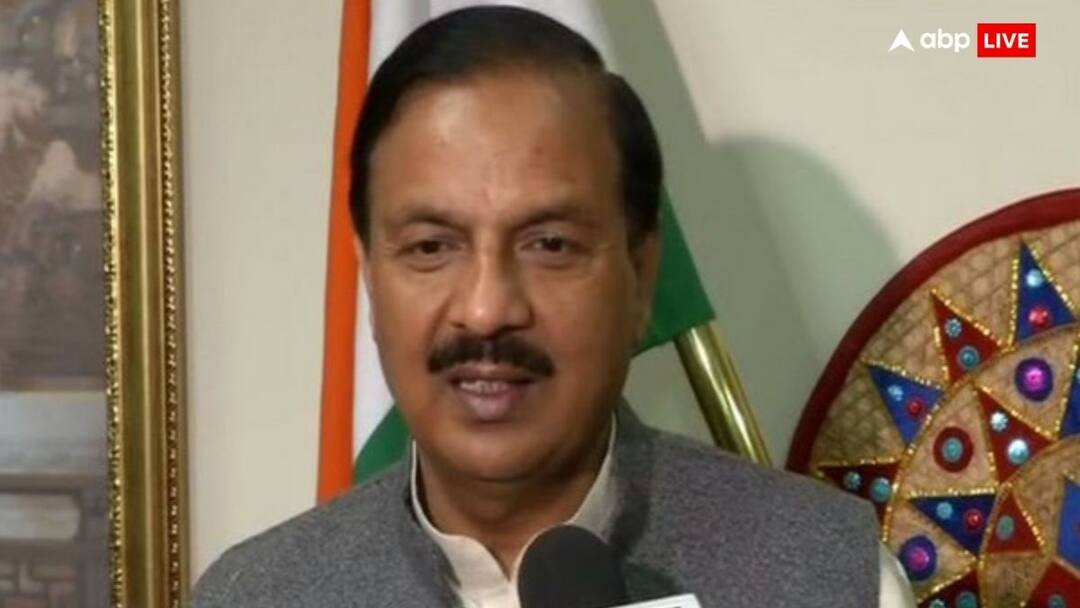 Election Dispute: नोएडा के सांसद महेश शर्मा के निर्वाचन को किया गया चैलेंज, सुप्रीम कोर्ट ने चुनाव आयोग से मांगा जवाब Supreme Court issues notice on petition challenging Gautam Buddh Nagar MP Mahesh Sharma election ann Election Dispute: नोएडा के सांसद महेश शर्मा के निर्वाचन को किया गया चैलेंज, सुप्रीम कोर्ट ने चुनाव आयोग से मांगा जवाब