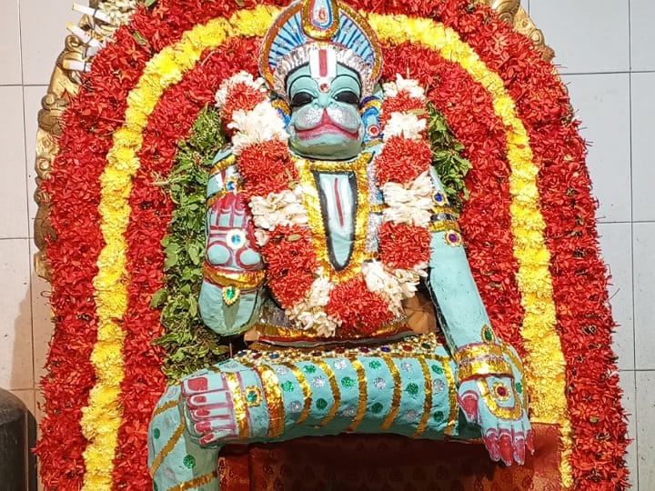 கரூர் ஸ்ரீ கற்பக விநாயகர் ஆலயத்தில் ஆங்கில புத்தாண்டு சிறப்பு அபிஷேகம்