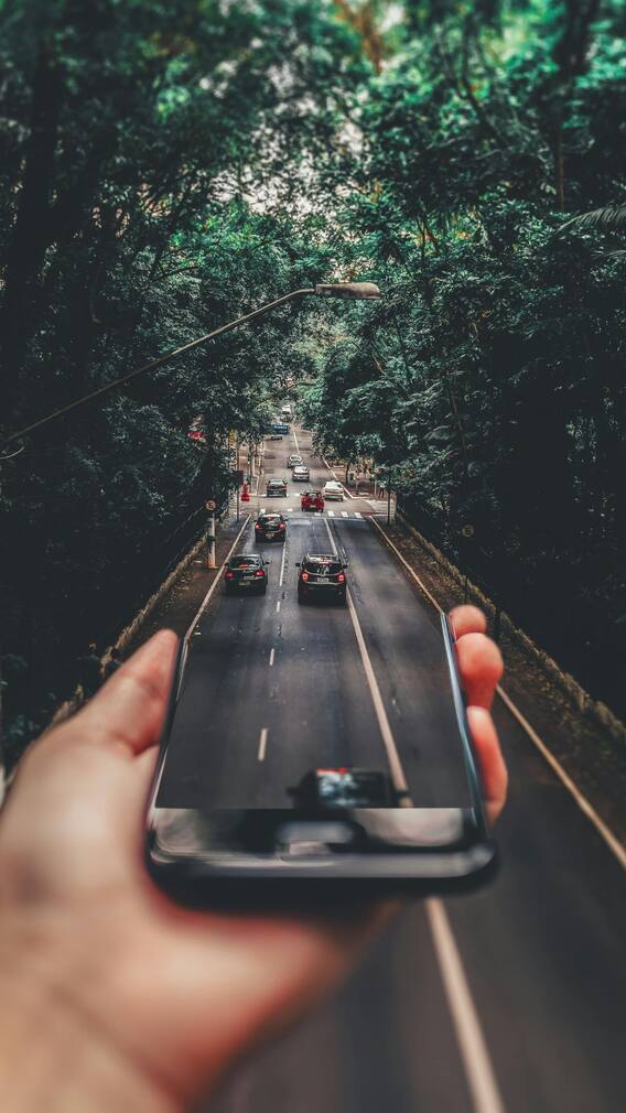 ਨੋਟਾਂ ਦੀ ਬੋਰੀ ਖ਼ਰਚਕੇ ਵੀ ਤੁਸੀਂ ਨਹੀਂ ਖ਼ਰੀਦ ਸਕਦੇ ਇਹ Phone !