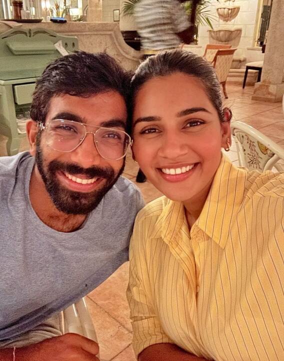 ইঞ্জিনিয়ারিংয়ে গোল্ড মেডালিস্ট, বুমরার স্ত্রী সঞ্জনার রোজগার কত?