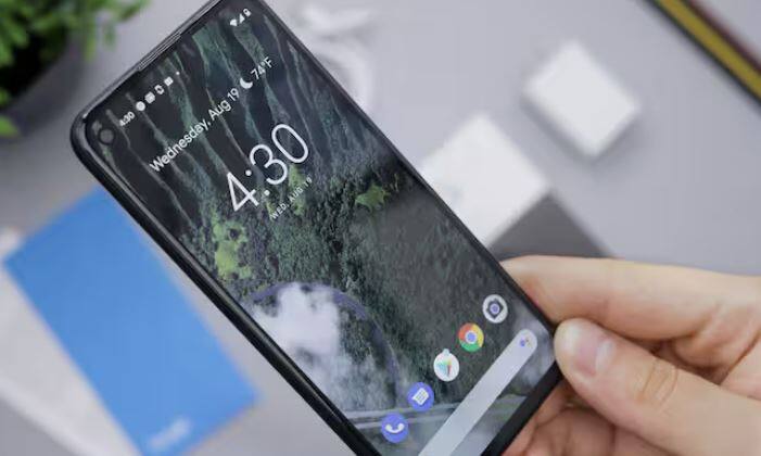 ਫ਼ੋਨ ਨੂੰ ਸੁਰੱਖਿਅਤ ਰੱਖਣ ਲਈ, ਤੁਹਾਨੂੰ ਸਮੇਂ-ਸਮੇਂ 'ਤੇ ਇਸਨੂੰ ਰੀਸਟਾਰਟ ਕਰਨਾ ਚਾਹੀਦਾ ਹੈ ਅਤੇ ਬੇਲੋੜੀਆਂ ਐਪਸ ਨੂੰ ਡਿਲੀਟ ਕਰਨਾ ਚਾਹੀਦਾ ਹੈ।