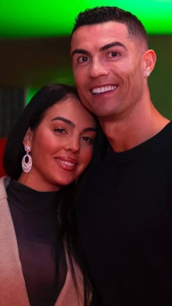 সকালে ঘুম থেকে ওঠার পর কী করেন রোনাল্ডো? ফাঁস করলেন জর্জিনা