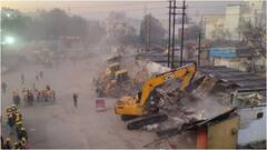 इंदौर नगर निगम की बड़ी कार्रवाई, 50 से ज्यादा दुकानों पर चलाया बुलडोजर