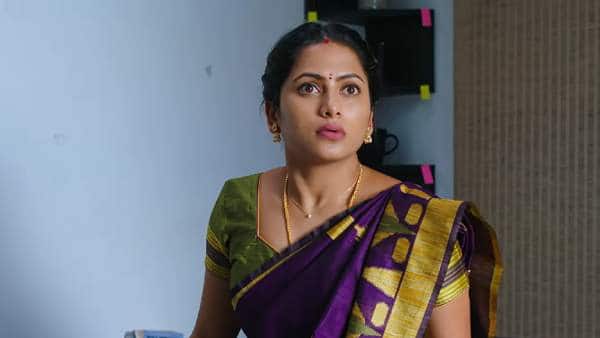 What reason for quitting the Ethirneechal serial? Madhumitha shocking Replay Madhumitha: எதிர்நீச்சல் சீரியலில் இருந்து விலக என்ன காரணம்; ரசிகரின் கேள்விக்கு மதுமிதா கொடுத்த ஷாக்கிங் பதில்!
