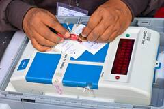 Delhi Election 2025: वोट डालने से पहले दिल्ली वाले ऐसे चेक कर लें लिस्ट में अपना नाम, आसान है तरीका