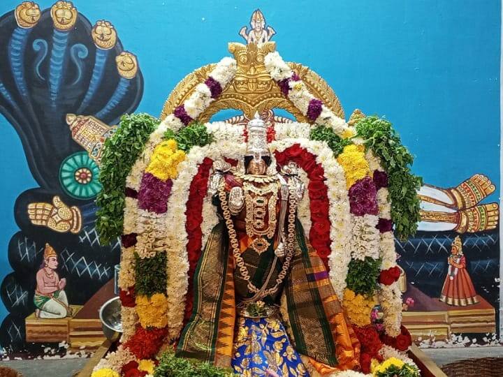 Vaikuntha Ekadashi Karur Abhaya Pradhan Ranganatha Swamy Temple  Day 10 festival tnn வைகுண்ட ஏகாதசி; கரூர் அபய பிரதான ரங்கநாதர் சுவாமி ஆலயத்தில்  பகல் பத்து நிகழ்ச்சி