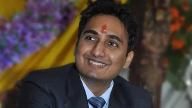 यूपीएससी टॉपर आईएएस गौरव अग्रवाल की सफलता की कहानी, जिन्होंने बीटेक के दौरान अपने विषयों में बैक पेपर दिया था