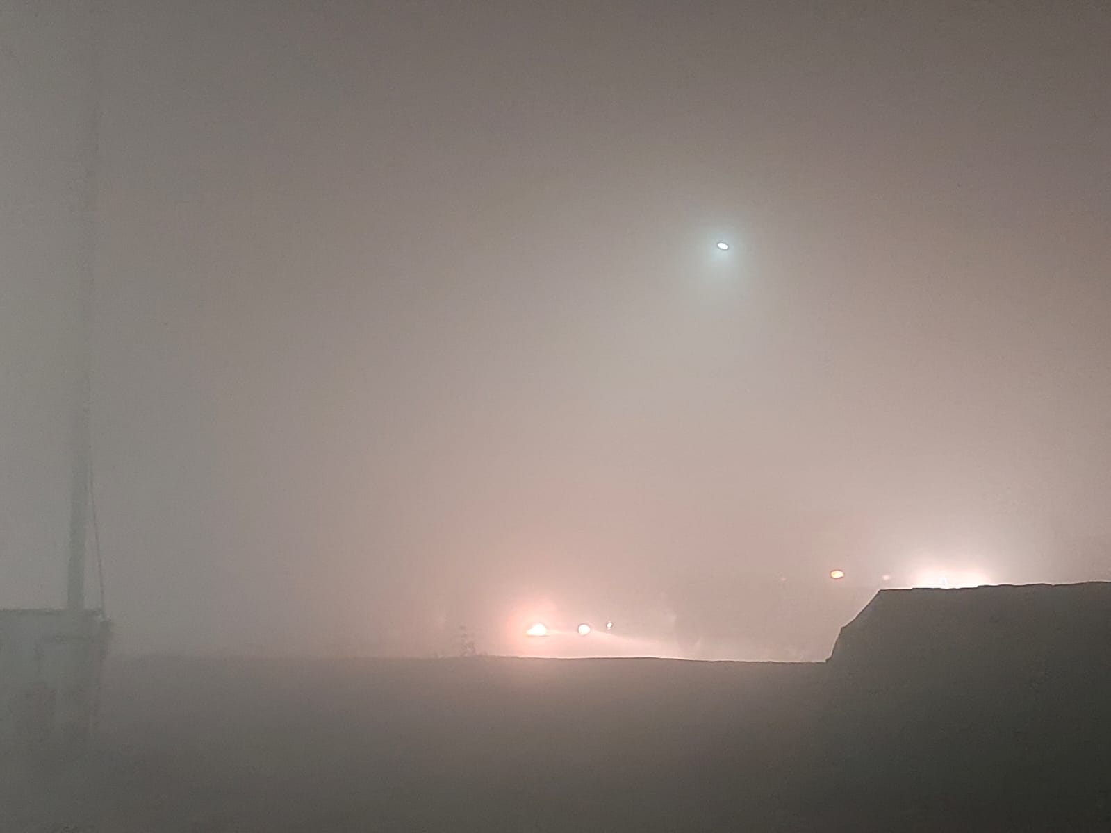 Delhi: Zero Visibility In Parts Of Capital Due To Dense Fog, Over 400 Flights Delayed At IGI Airport