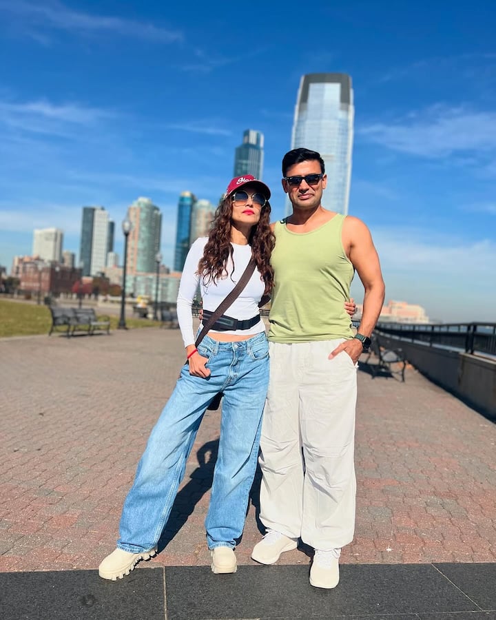 पायल और संग्राम के बीच इन दिनों बहुत लड़ाई चल रही है. हाल ही में दोनों का एक वीडियो भी वायरल हुआ था जिसमें  जिसमें पायल अडॉप्शन के लिए संग्राम से पेपर मांगती नजर आ रही हैं.