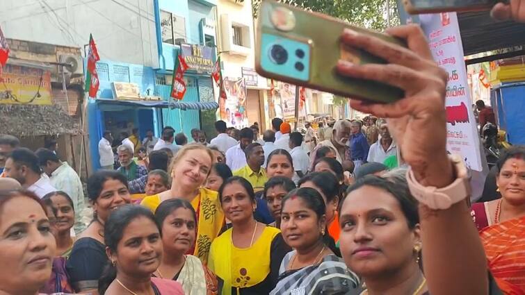 BJP women's rally rape an Anna University student, trolled  by russia women and atrocity ரஷ்ய பெண்ணுடன் செல்ஃபி; ’’புடவை என்ன விலை?’’ பாஜக மகளிரணி அட்ராசிட்டி!