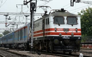 RRB Group D:  32,438 பணியிடங்கள்!  மிஸ் பண்ணிடாதீங்க! ரயில்வேயில் சேர பொன்னான வாய்ப்பு இது தான்! முழு விவரம்