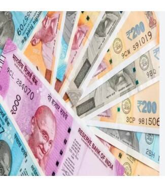 ਕਿਸਾਨਾਂ ਨੂੰ 4000 ਰੁਪਏ ਕਿਵੇਂ ਮਿਲਣਗੇ? ਪ੍ਰਧਾਨ ਮੰਤਰੀ-ਕਿਸਾਨ ਯੋਜਨਾ ਵਿੱਚ ਰਜਿਸਟਰਡ ਕੁਝ ਕਿਸਾਨਾਂ ਨੂੰ ਵੀ ਮਾਨਧਨ ਯੋਜਨਾ ਦਾ ਵਾਧੂ ਲਾਭ ਮਿਲਦਾ ਹੈ। ਮਾਨਧਨ ਯੋਜਨਾ ਦੇ ਤਹਿਤ, ਕਿਸਾਨਾਂ ਨੂੰ 60 ਸਾਲ ਦੀ ਉਮਰ ਪਾਰ ਕਰਨ 'ਤੇ 3,000 ਰੁਪਏ ਦੀ ਮਹੀਨਾਵਾਰ ਪੈਨਸ਼ਨ ਦਿੱਤੀ ਜਾਂਦੀ ਹੈ। ਇਸ ਦੇ ਲਈ ਯੋਗ ਕਿਸਾਨ ਨੂੰ ਹਰ ਮਹੀਨੇ 55 ਰੁਪਏ ਨਿਵੇਸ਼ ਕਰਨੇ ਪੈਂਦੇ ਹਨ। ਸੂਤਰਾਂ ਅਨੁਸਾਰ, ਮਾਨਧਨ ਯੋਜਨਾ ਦਾ ਪੈਨਸ਼ਨ ਲਾਭ ਵੀ ਆਉਣ ਵਾਲੀ 19ਵੀਂ ਕਿਸ਼ਤ ਦੇ ਨਾਲ ਜਾਰੀ ਕੀਤਾ ਜਾਵੇਗਾ, ਜਿਸ ਤਹਿਤ ਕੁਝ ਯੋਗ ਕਿਸਾਨਾਂ ਨੂੰ ਕੁੱਲ 5,000 ਰੁਪਏ ਮਿਲਣਗੇ - ਜਿਸ ਵਿੱਚੋਂ 2,000 ਰੁਪਏ ਪ੍ਰਧਾਨ ਮੰਤਰੀ-ਕਿਸਾਨ ਅਤੇ 3,000 ਰੁਪਏ ਮਾਨਧਨ ਯੋਜਨਾ ਤੋਂ ਹੋਣਗੇ। ਹਾਲਾਂਕਿ, ਇਹ ਲਾਭ ਸਿਰਫ ਉਨ੍ਹਾਂ ਕਿਸਾਨਾਂ ਨੂੰ ਮਿਲੇਗਾ ਜਿਨ੍ਹਾਂ ਨੇ ਮਾਨਧਨ ਯੋਜਨਾ ਦੇ ਤਹਿਤ ਨਿਵੇਸ਼ ਕੀਤਾ ਹੈ।