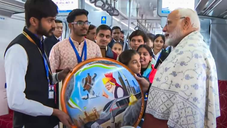 PM Modi Interacts With Students During Train Ride In Delhi Section Of Namo Bharat Corridor – WATCH