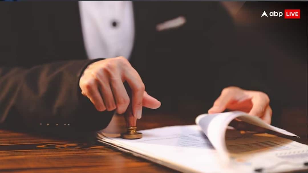 Former Justice Mayank Jain of Allahabad High Court is associated with SAT as second judicial member सैट के साथ जुड़े इलाहाबाद हाईकोर्ट के पूर्व जज जस्टिस मयंक जैन, जानें क्या रहेगा उनका काम