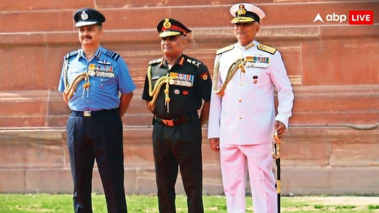 आर्मी एयरफोर्स नेवी किस फोर्स के जवानों को मिलता है ज्यादा वेतन, जानिए डिटेल्स