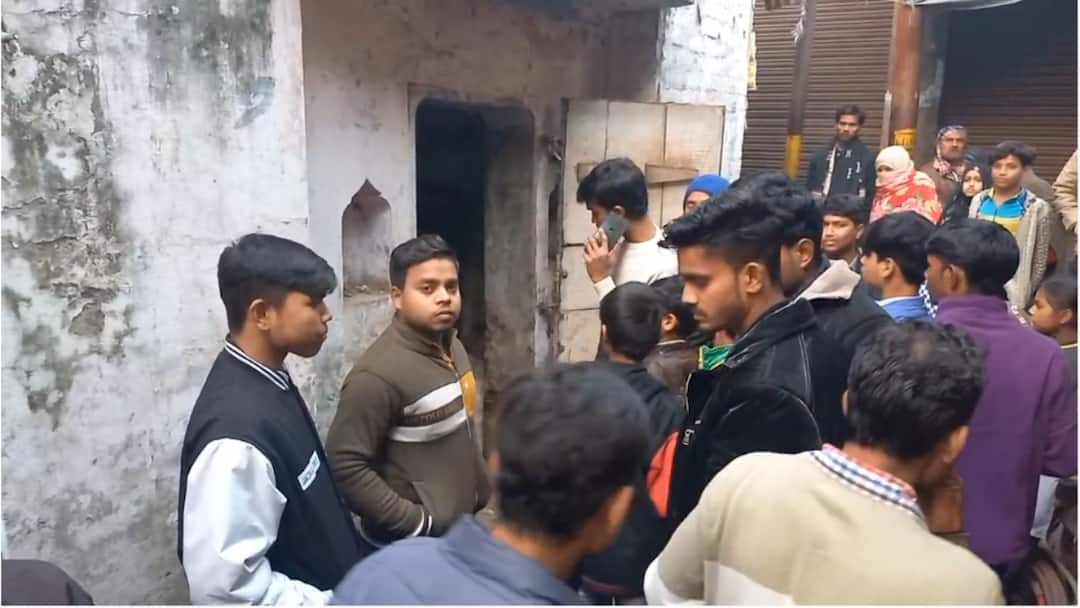 फिरोजाबाद में बजरंग दल की मांग पर खुला 60 साल पुराने मंदिर का ताला, मिली हनुमान जी की प्रतिमा 60 year old temple opened in Firozabad on demand of Bajrang Dal Found Lord Hanuman Idol ann फिरोजाबाद में बजरंग दल की मांग पर खुला 60 साल पुराने मंदिर का ताला, मिली हनुमान जी की प्रतिमा