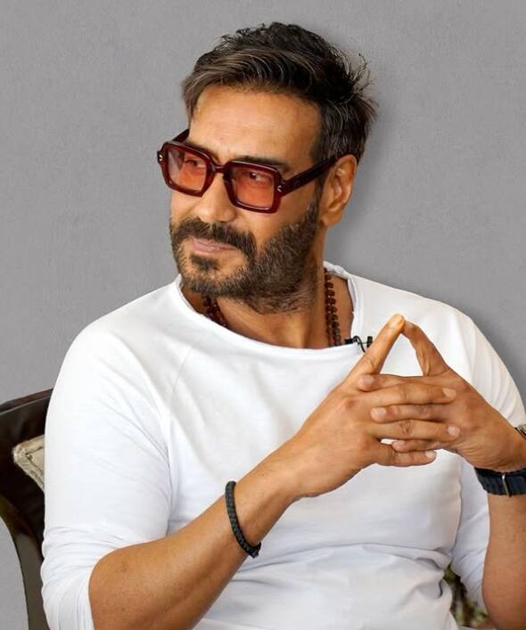 अजय आज काफी लैविश लाइफ जीते हैं. उनका मुंबई में आलीशान बंगला है साथ ही वे लग्जरी कारों के भी शौकिन हैं. उनके कार कलेक्शन में मर्सिडीज मेबैक, मसेरती, रेंज रोवर, बीएमडबल्यू, ऑडी मिनी कंट्रीमैन, रॉल्स रॉयस सहित कईं महंगी गाडियां शामिल हैं.