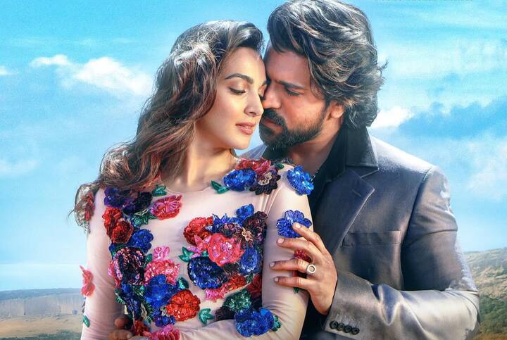 कियारा और राम चरण की फिल्म 'गेम चेंजर' की बात करें, तो ये एक पॉलिटिकल-ड्रामा है जो 10 जनवरी को रिलीज होगी.