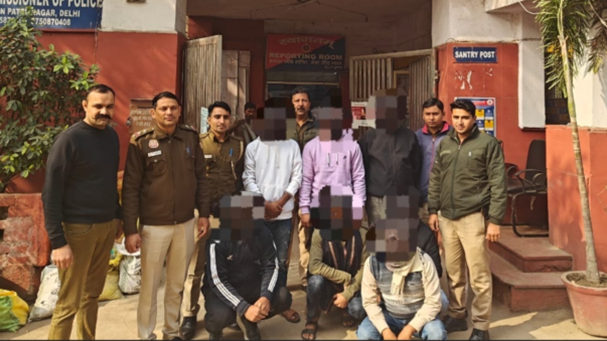 दिल्ली पुलिस का अवैध घुसपैठियों के खिलाफ कार्रवाई, 9 बांग्लादेशी नागरिकों को हिरासत में लिया