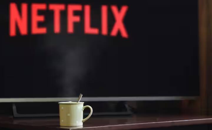 ਇਸ ਦੇ ਨਾਲ ਹੀ, ZEEL ਨੇ “ਫੈਮਿਲੀ ਪੈਕ ਹਿੰਦੀ SD” ਦੀ ਕੀਮਤ 47 ਰੁਪਏ ਤੋਂ ਵਧਾ ਕੇ 53 ਰੁਪਏ ਕਰਨ ਦਾ ਫੈਸਲਾ ਕੀਤਾ ਹੈ, ਜਿਸ ਵਿੱਚ ਹੁਣ “ਜ਼ੀ ਕੈਫੇ” ਨਾਮ ਦਾ ਇੱਕ ਇੰਗਲਿਸ਼ ਇੰਟਰਟੇਨਮੈਂਟ ਚੈਨਲ ਵੀ ਜੋੜਿਆ ਹੈ।