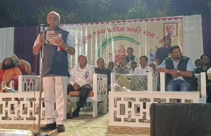 સાહેબની હાજરીમાં એક ગુસ્તાખી કરીએ છીએ કે સાહેબ તમારા બધાના આશીર્વાદથી ખૂબ લાંબો સમય વિરમગામ, દેત્રોજ, માંડલની સેવા કરવાનો અવસર મળશે તો કડીને પણ ટક્કર મારે એવું વિરમગામ દેત્રોજ માંડલનો વિસ્તાર બનાવીશું.