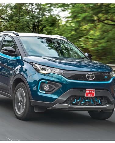 ਇਸ ਕਾਰ 'ਤੇ 3 ਲੱਖ ਦੀ ਮਿਲ ਰਹੀ ਛੋਟ! ਜਨਵਰੀ ਮਹੀਨੇ ਮੌਕੇ ਦਾ ਚੁੱਕੋ ਫਾਇਦਾ...