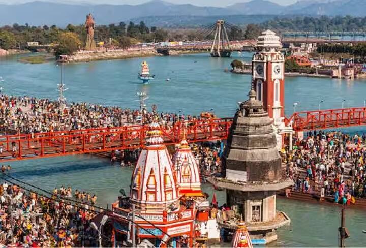 महाकुंभ के दौरान घाट पर कपड़े न धोएं. पूजा सामग्री को नदी में न फेंकें। कहीं भी प्लास्टिक बैग का प्रयोग न करें।