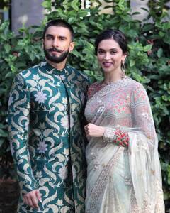 Deepika Padukone: தீபிகா படுகோனே உடனான ஃபர்ஸ்ட் நைட் ரகசியங்களை பப்லிக்காக பேசி ஷாக் கொடுத்த ரன்வீர் சிங்!