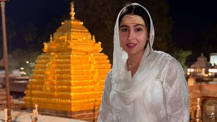 Sara Ali Khan Visits Sri Mallikarjuna Swamy Temple: 'Saal Ka Pehla Somvaar'