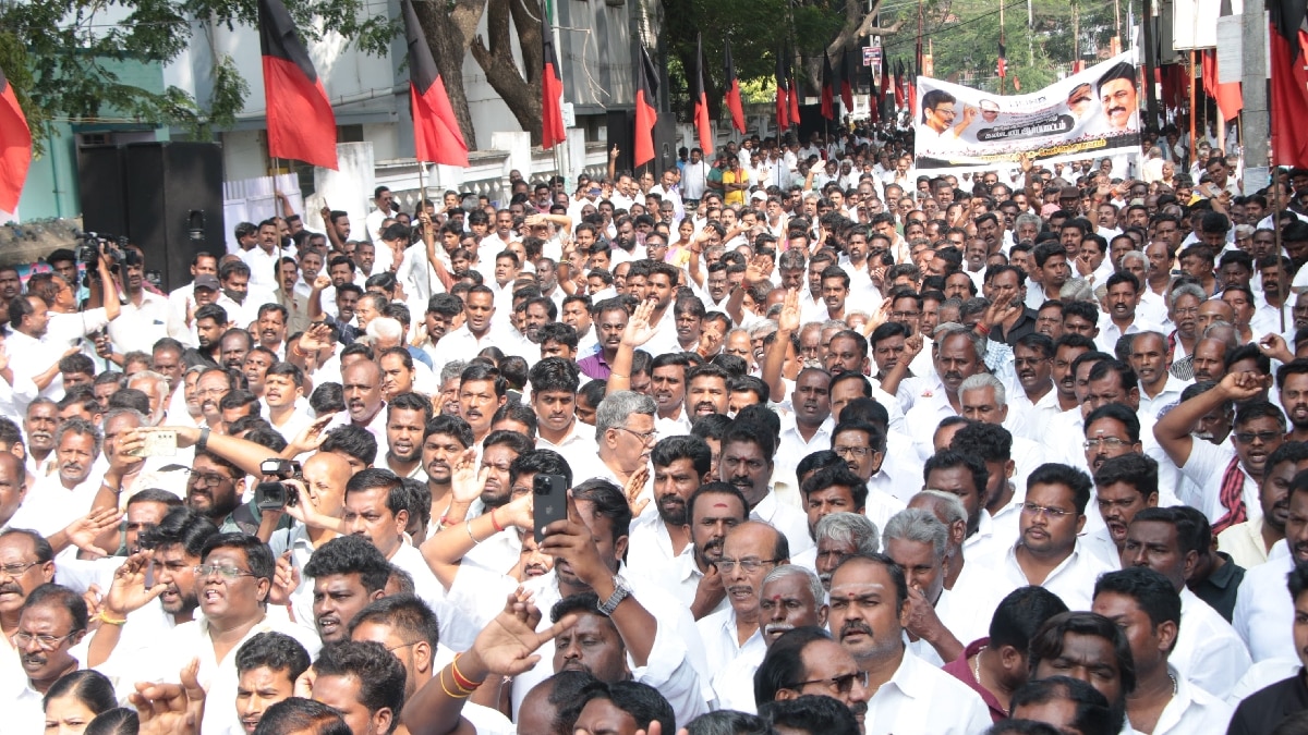 DMK Protest: ஆளுநரை கண்டித்து திமுக ஆர்ப்பாட்டம்... சேலத்தில் 500க்கும் மேற்பட்டோர் பங்கேற்பு