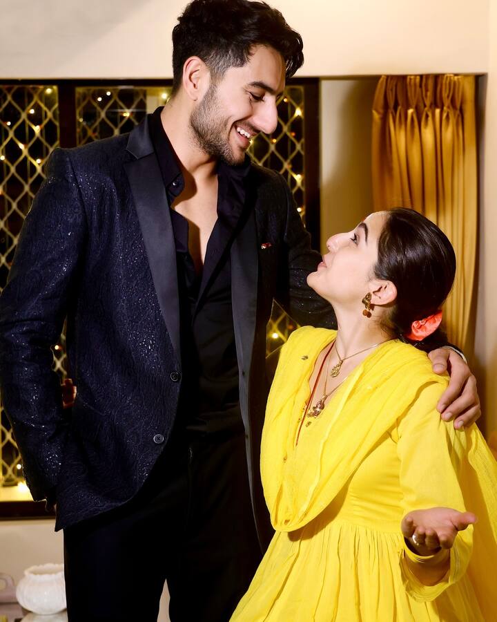 दर्शन घेतल्यानंतर अभिनेत्रीने सोशल मीडियावर अनेक फोटो शेअर केले.