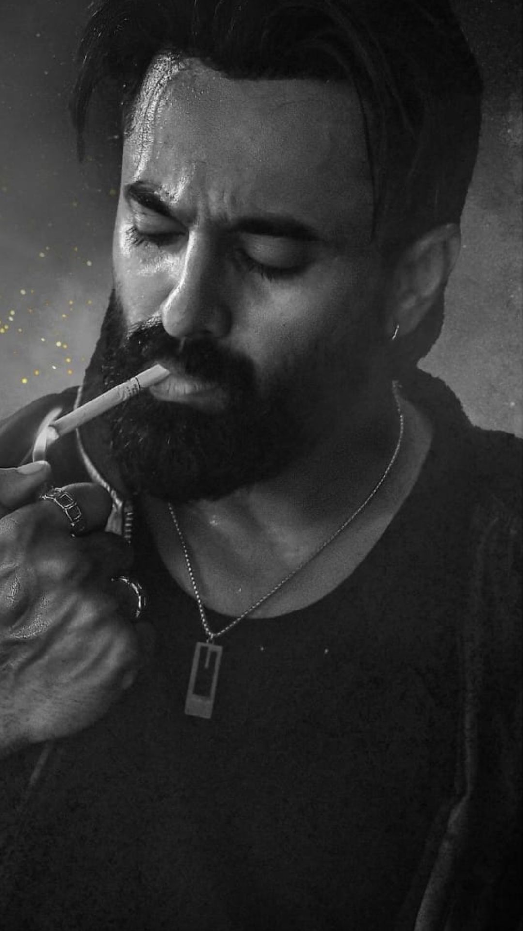 மலையாள திரையுலகில் மிகவும் பிரபலமான நடிகர் உன்னி முகுந்தன் நடிப்பில் வெளியாகியுள்ளது.
